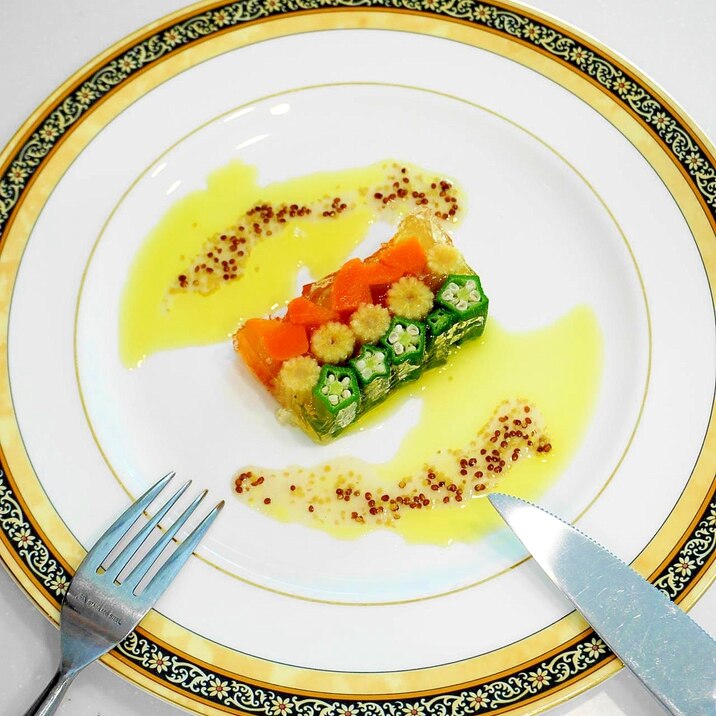 涼し気で美味~食卓の華になる!夏野菜のテリーヌ